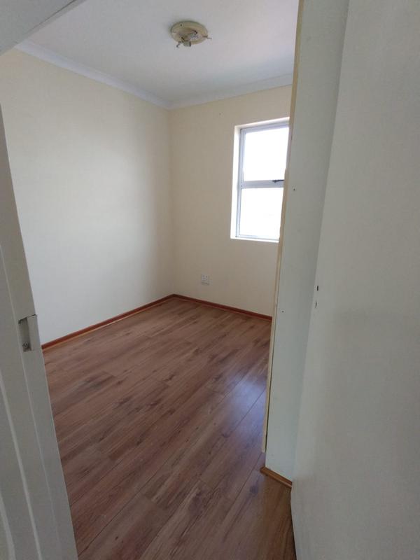 To Let 2 Bedroom Property for Rent in Athlone Western Cape